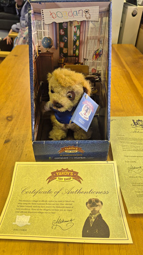 Yakov toy shop meerkat - yakov's,