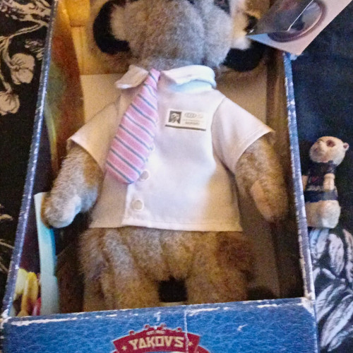 Compare the meerkat yakov - the,